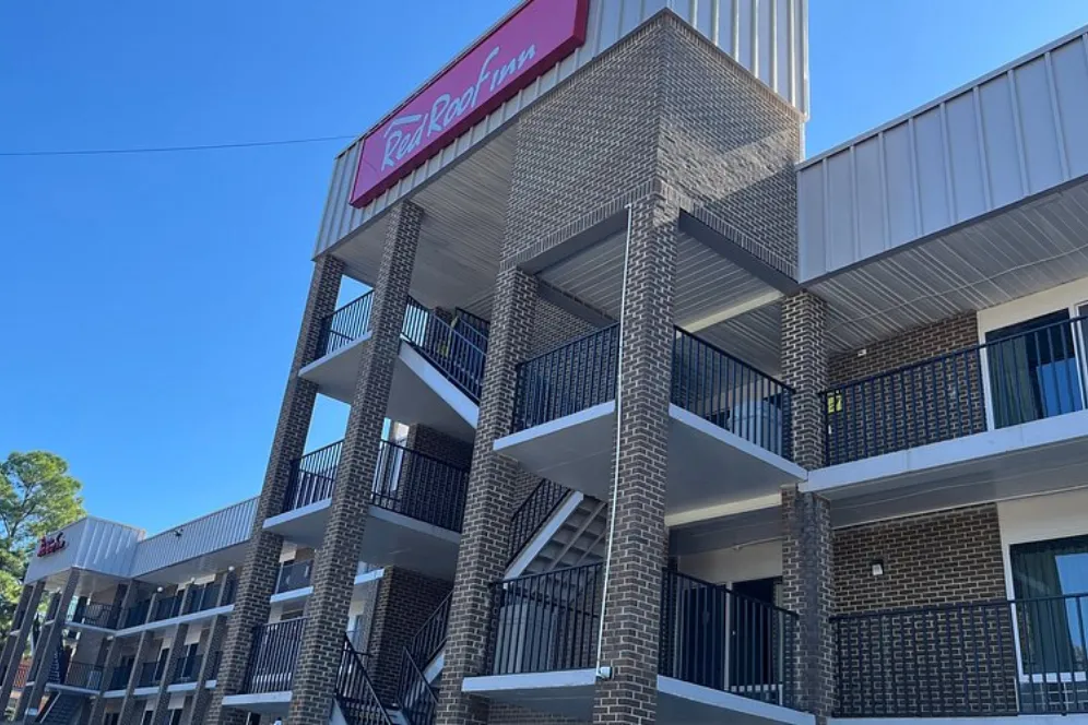 Red Roof Inn | Hotel